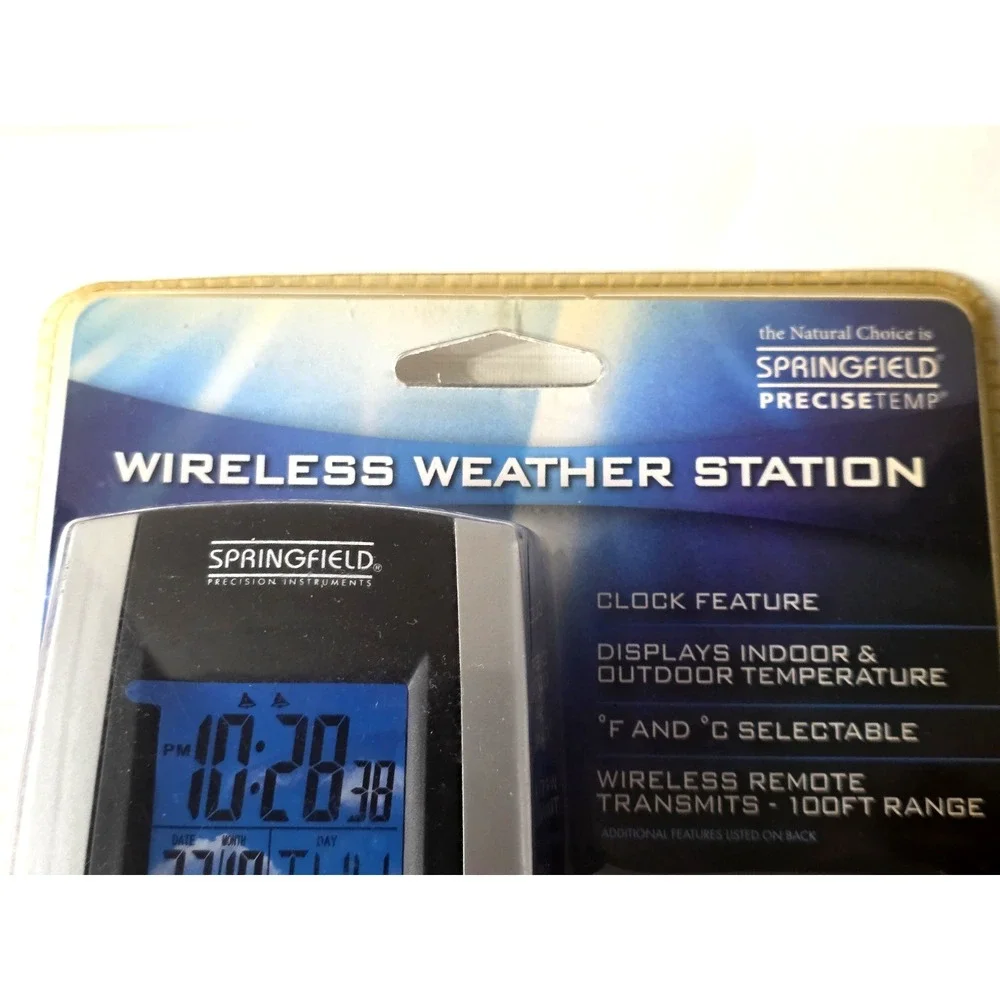 Wirelss Weather Station Digital Alarm Clock w/ Remote‎ Sensor.Battery Operated.